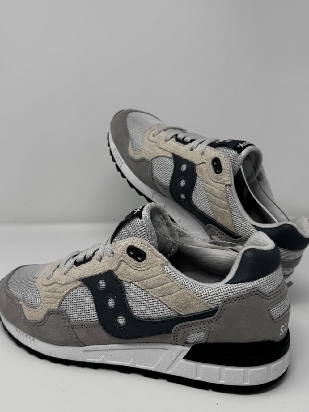 Saucony Shadow 5000 Grey Dark Grey Men’s Size 8 Suede Sneakers 2024
